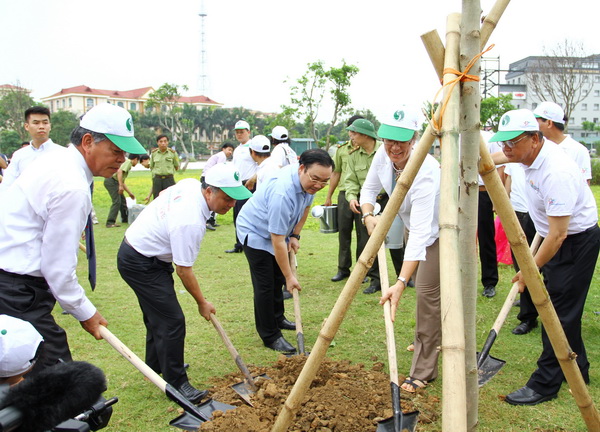 Lễ[-]Mít[-]tinh[-]quốc[-]gia[-]hưởng[-]ứng[-]Ngày[-]Môi[-]trường[-]thế[-]giới[-](5/6)